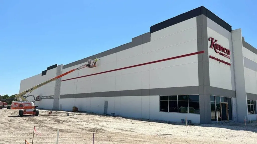 Kemco Industries exterior commercial painting by HVR Painting